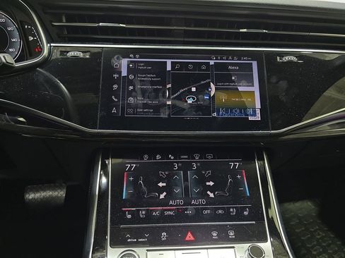 Used 2025 Audi Q7 3.0T Prestige w/ Prestige Package image 23