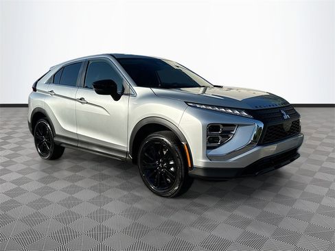 New 2026 Mitsubishi Eclipse Cross LE image 3