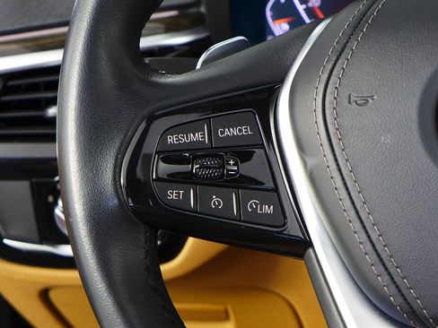 Certified 2023 BMW 530i w/ Convenience Package image 30