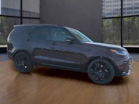 New 2026 Land Rover Discovery Limited Edition image 6