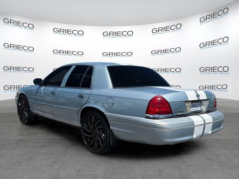 Used 2005 Ford Crown Victoria LX RWD image 5