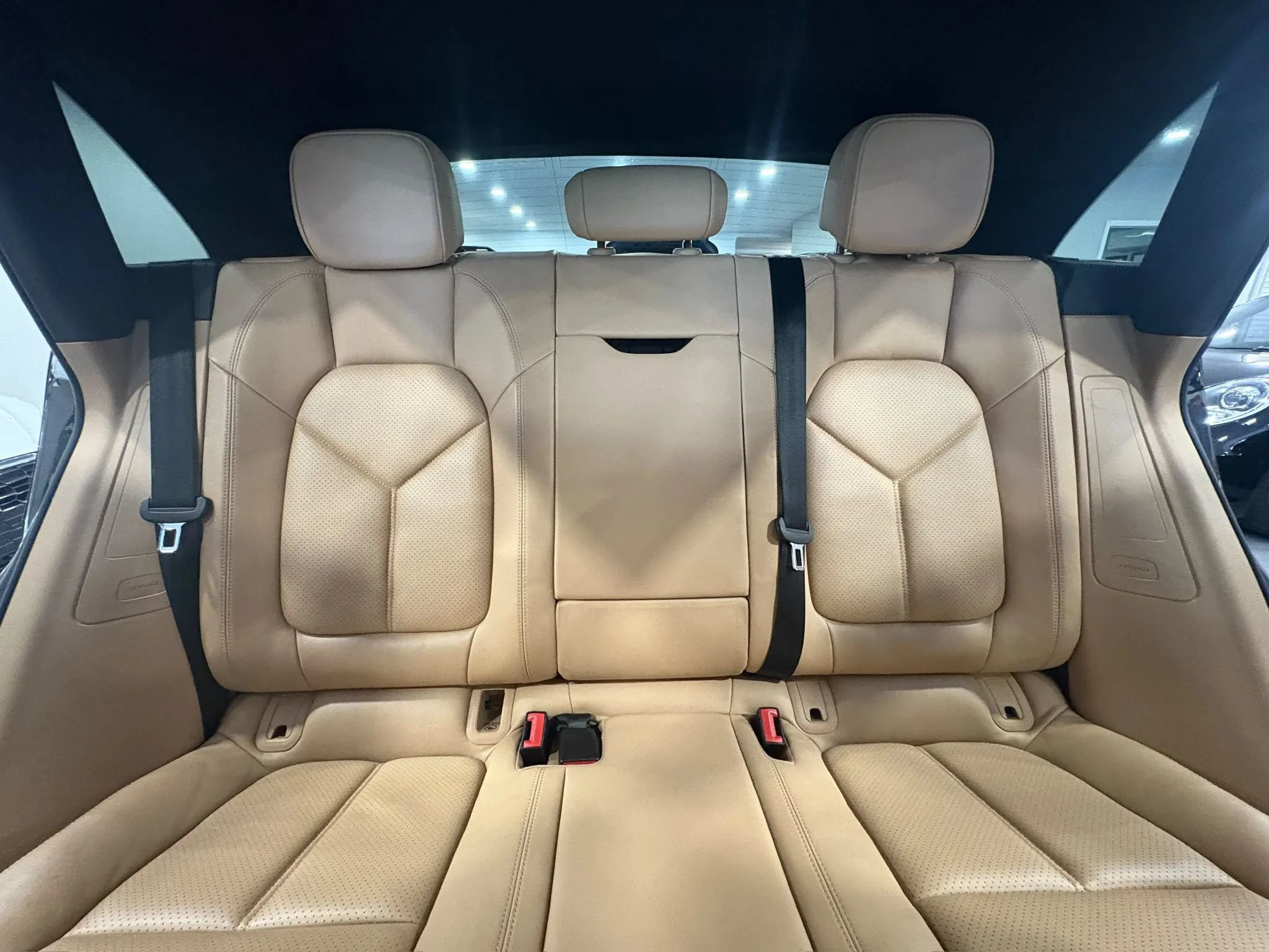 Used 2018 Porsche Macan S AWD/4WD image 24