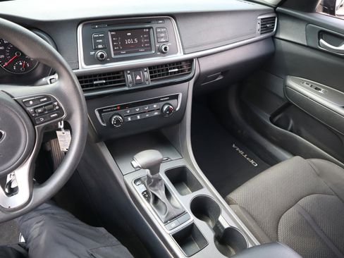 Used 2016 Kia Optima LX w/ LX Convenience Package image 37