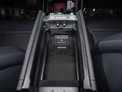 Certified 2026 Mercedes-Benz GLC 300 image 24