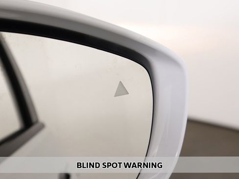 Used 2018 Chrysler Pacifica Touring Plus w/ S Appearance Package image 5