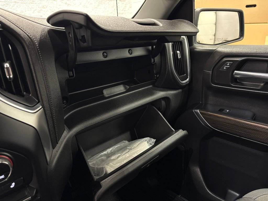 Used 2019 Chevrolet Silverado 1500 RST w/ All-Star Edition AWD/4WD image 26