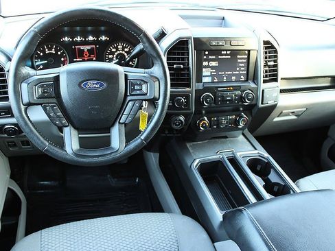 Used 2019 Ford F150 XLT w/ Equipment Group 302A Luxury AWD/4WD image 14