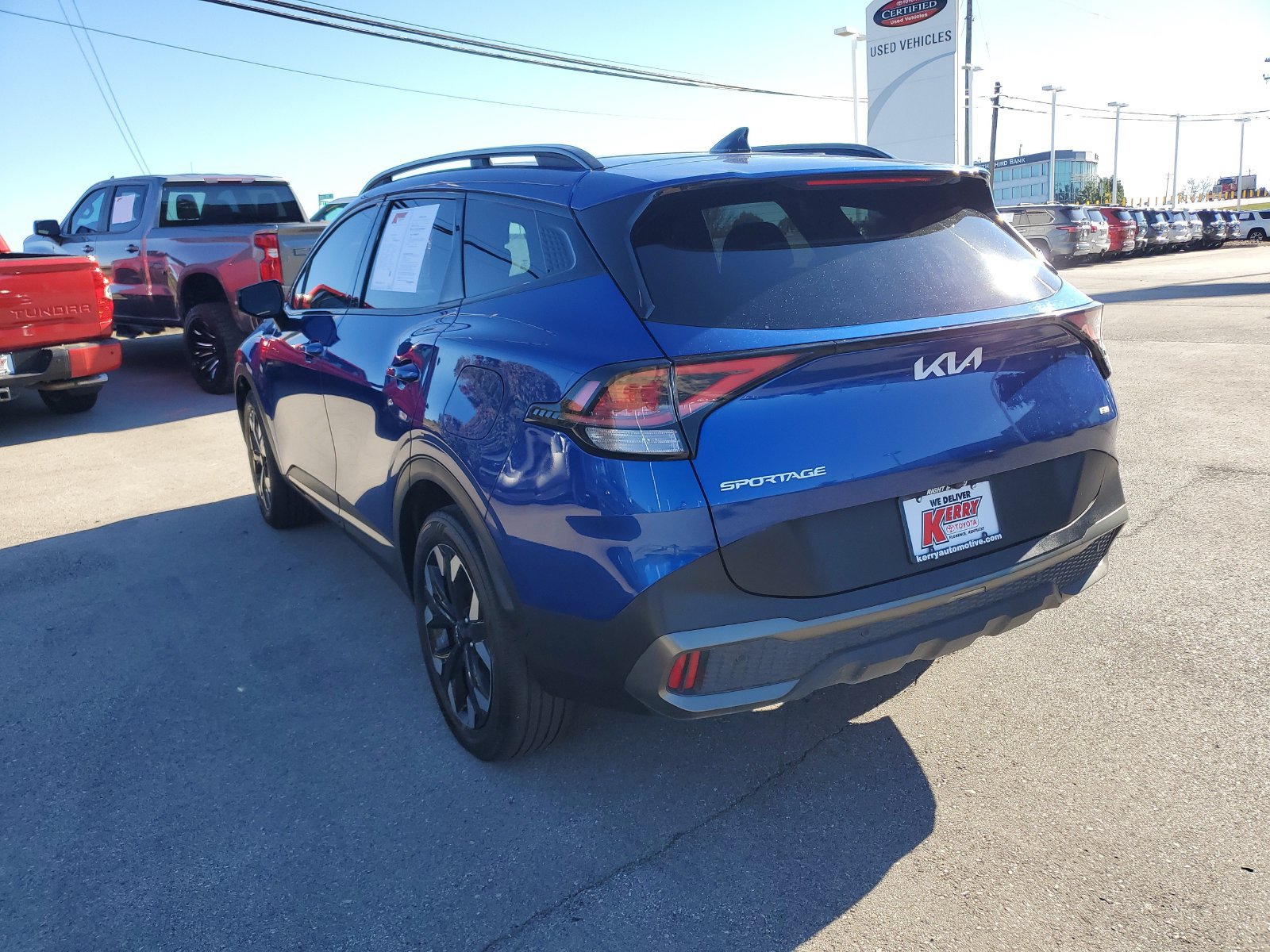 Used 2023 Kia Sportage X-Line w/ X-Line Premium Package AWD/4WD image 3