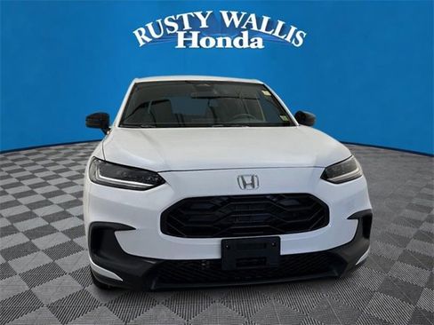 New 2025 Honda HR-V Sport image 7