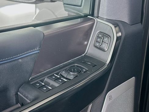 New 2026 Ford F450 Platinum w/ FX4 Off-Road Package image 18