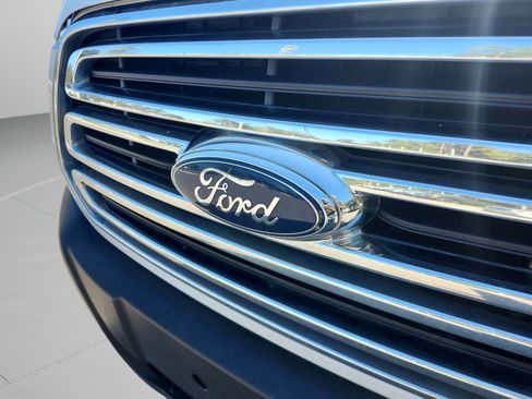 Used 2019 Ford Transit 350 XLT image 22