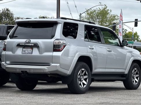 Certified 2024 Toyota 4Runner TRD Off-Road Premium w/ Moonroof Package AWD/4WD image 3
