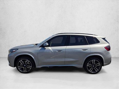 Used 2025 BMW X1 xDrive28i w/ M Sport Package AWD/4WD image 9