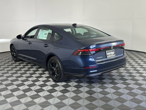 Used 2025 Honda Accord SE image 6