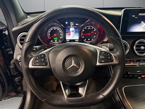 Used 2019 Mercedes-Benz GLC 300 4MATIC image 13
