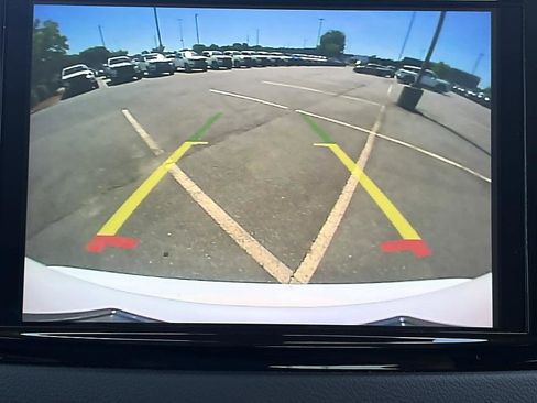 Used 2023 Chrysler Pacifica Touring-L FWD image 25