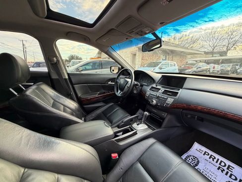 Used 2010 Honda Crosstour EX-L image 25