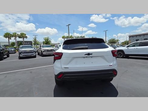 New 2026 Chevrolet Trax RS w/ Driver Confidence Package FWD image 19
