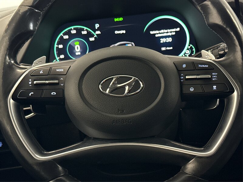 Used 2022 Hyundai Sonata Limited w/ Cargo Package FWD image 16