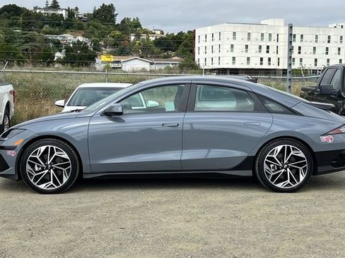 Certified 2024 Hyundai Ioniq 6 SEL RWD image 9