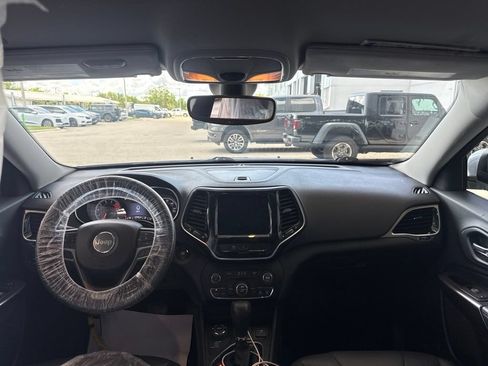 Used 2020 Jeep Cherokee Limited AWD/4WD image 5