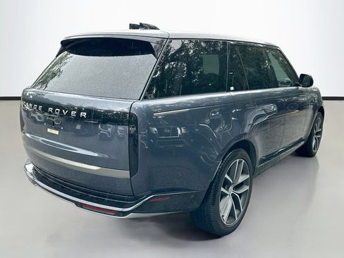 Used 2025 Land Rover Range Rover SE AWD/4WD image 5