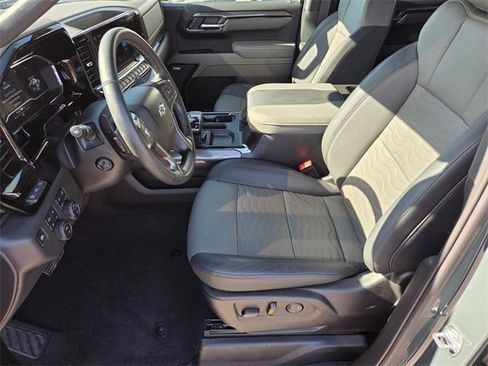 Certified 2025 Chevrolet Silverado 1500 ZR2 w/ Technology Package image 10