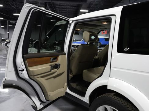 Used 2014 Land Rover LR4 HSE LUX AWD/4WD image 18