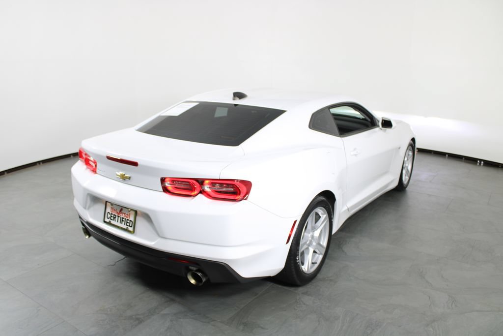 Used 2023 Chevrolet Camaro LT RWD image 3