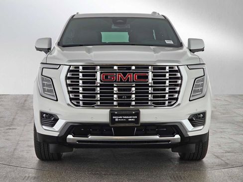 New 2026 GMC Yukon Denali image 8