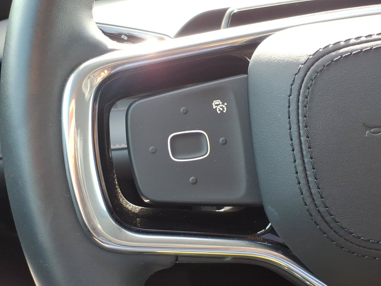 Used 2026 Lincoln Nautilus Premier w/ Jet Appearance Package AWD/4WD image 16