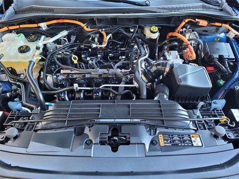 Used 2023 Ford Escape SE w/ Class II Trailer Tow Package image 34