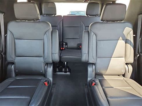 Used 2023 Chevrolet Tahoe Z71 w/ Luxury Package image 14