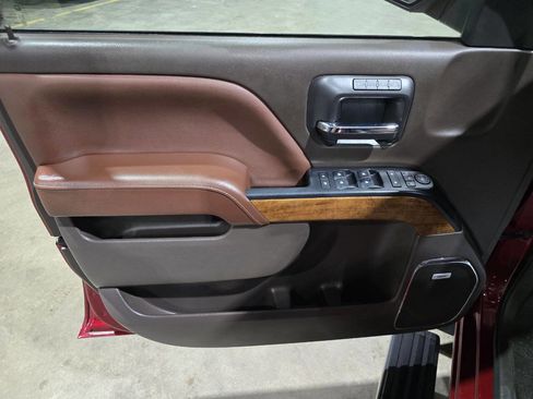 Used 2018 Chevrolet Silverado 1500 High Country image 30