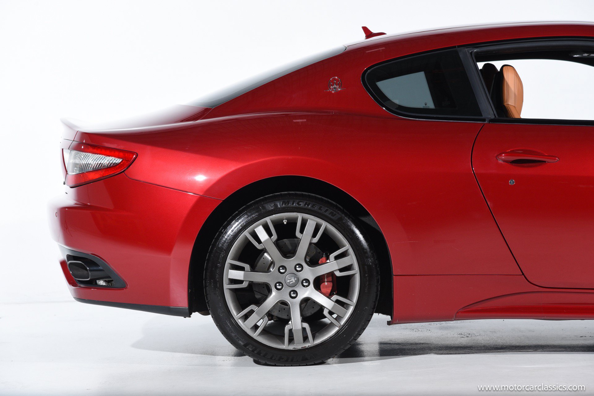 Used 2014 Maserati GranTurismo MC RWD image 10