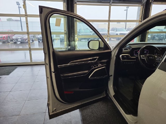 Used 2024 Kia Telluride EX X-Line AWD/4WD image 13
