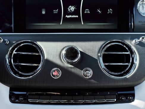 Used 2023 Rolls-Royce Ghost Base w/ Ghost Package image 74