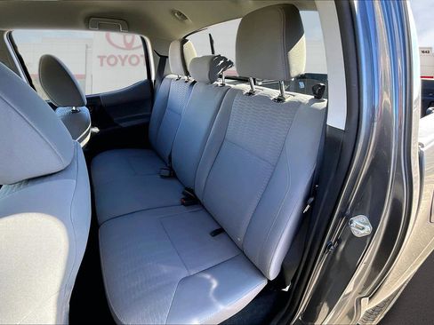Certified 2019 Toyota Tacoma SR5 image 26
