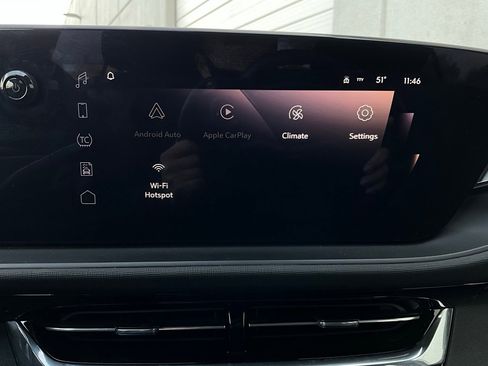 Used 2025 Buick Envista Sport Touring image 27