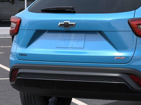 New 2026 Chevrolet Trax RS w/ Sunroof Package image 38