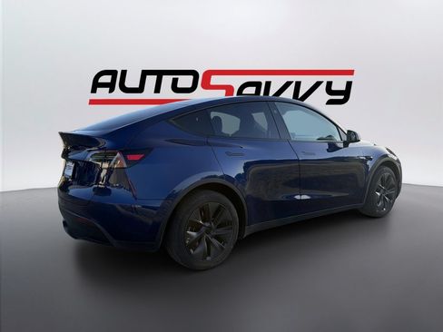 Used 2025 Tesla Model Y Long Range RWD image 5