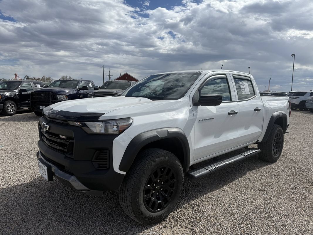 Used 2023 Chevrolet Colorado Trail Boss w/ LPO, Skid Plate Package AWD/4WD image 4