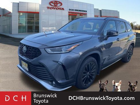 Used 2023 Toyota Highlander XSE image 1