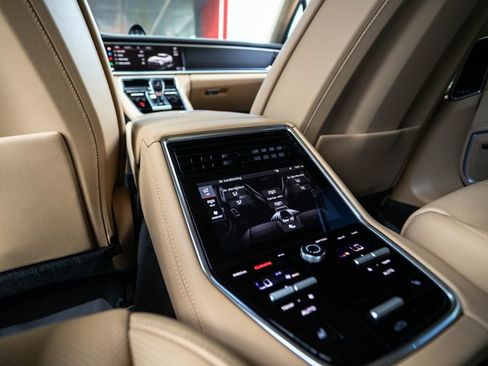 Used 2023 Porsche Panamera Platinum Edition image 48