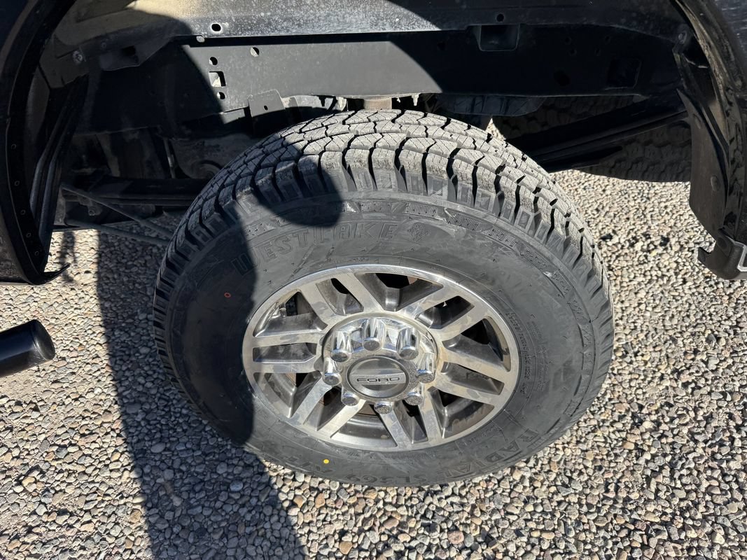 Used 2018 Ford F250 Lariat w/ Lariat Value Package AWD/4WD image 43