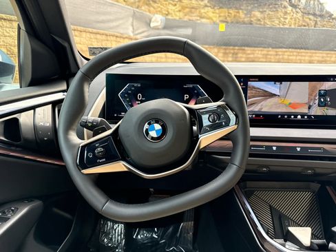 Certified 2025 BMW X3 xDrive30i w/ Premium Package image 10