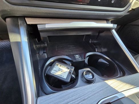 Used 2025 BMW i4 eDrive40 image 17