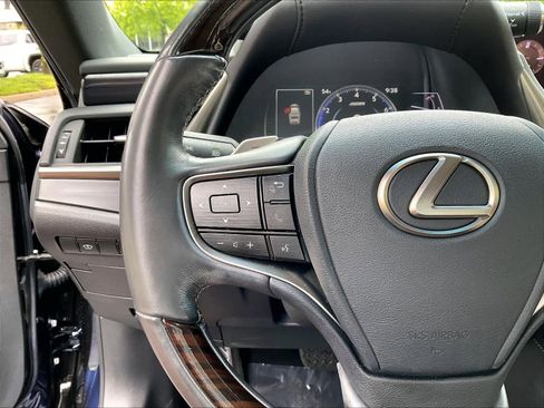 Used 2019 Lexus ES 350 w/ Accessory Package 2 FWD image 21