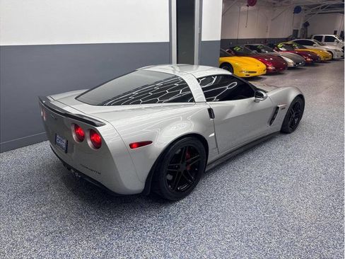 Used 2006 Chevrolet Corvette Z06 w/ Preferred Equipment Group image 9