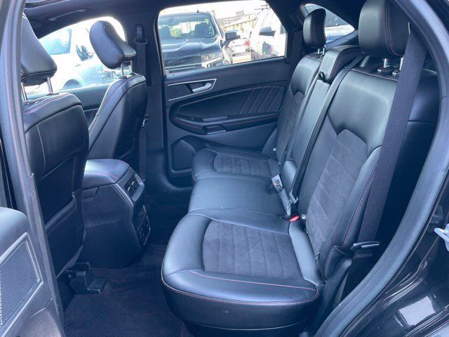 Used 2020 Ford Edge ST-Line AWD/4WD image 23